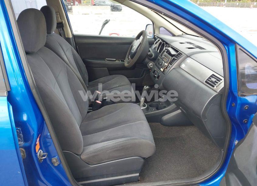 Photo 5 of 2008 Nissan Versa 1.8S (VIN 3N1BC13E88L441843)