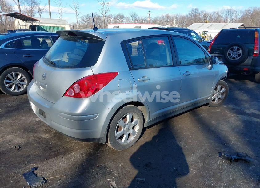 Photo 4 of 2009 Nissan Versa 1.8S (VIN 3N1BC13E89L488419)