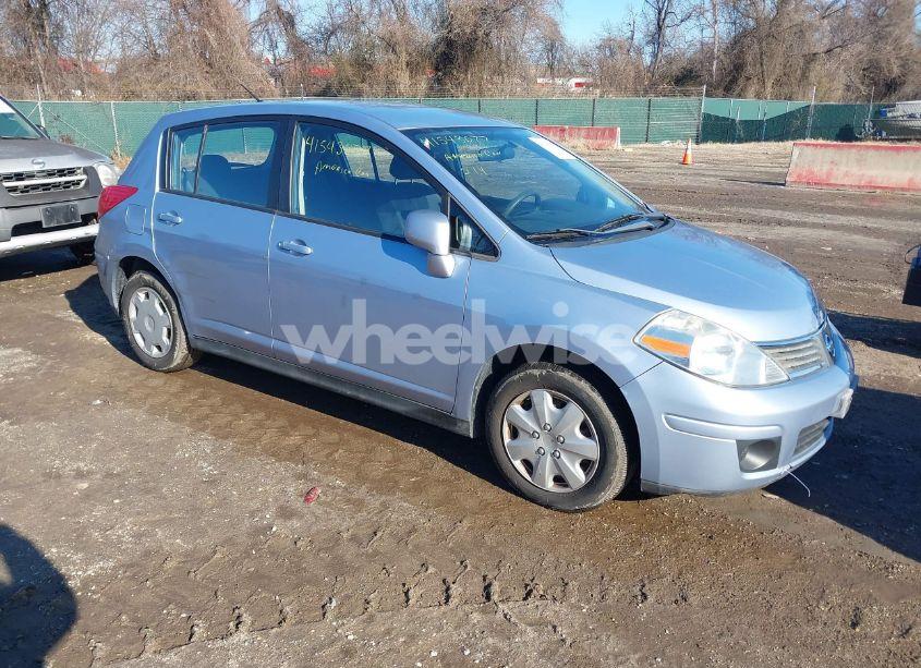 2009 Nissan Versa 1.8S (VIN 3N1BC13E89L498173) main photo
