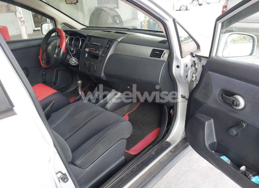 Photo 5 of 2007 Nissan Versa 1.8S (VIN 3N1BC13E97L398256)