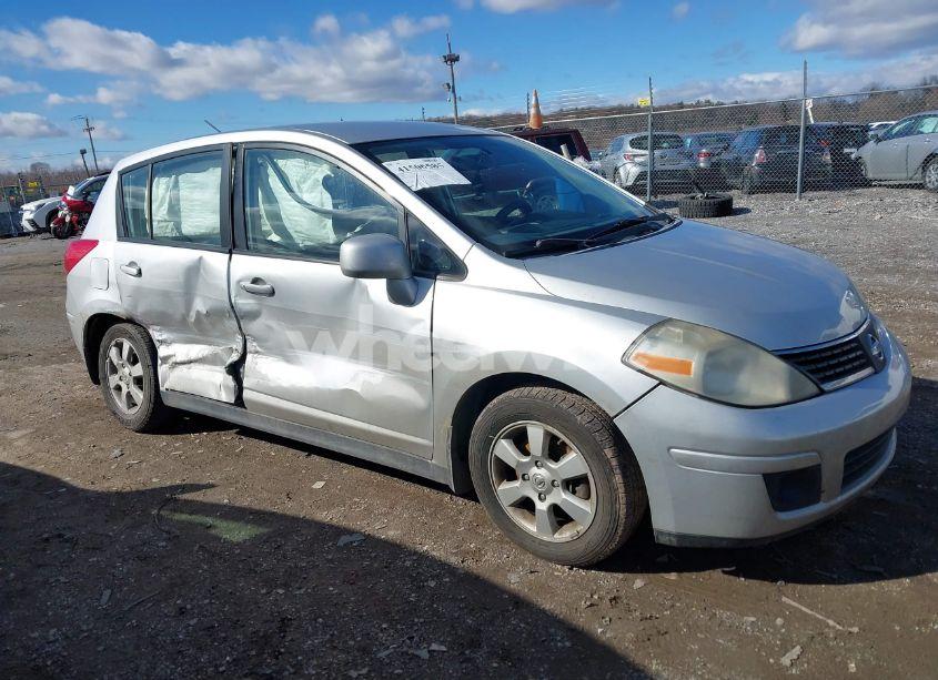 2007 Nissan Versa 1.8SL (VIN 3N1BC13E97L405982) main photo