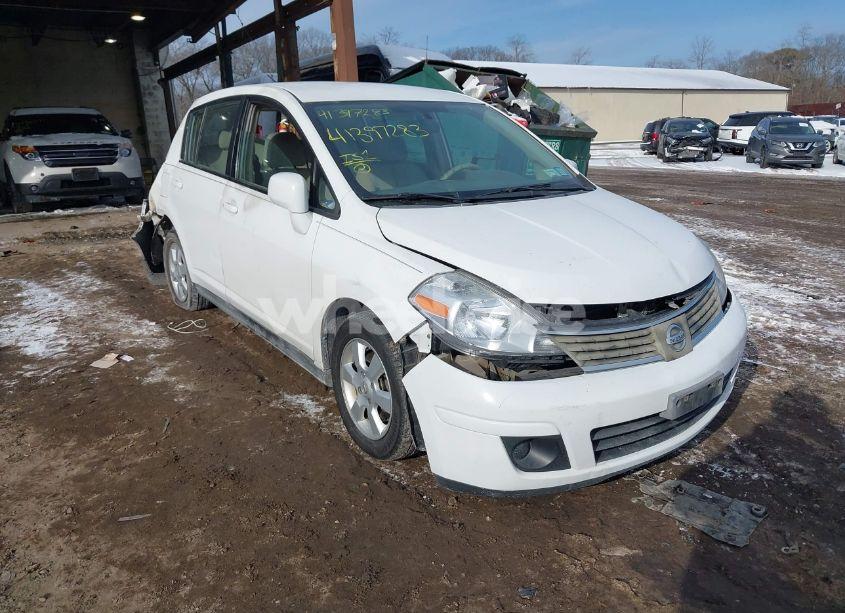 2008 Nissan Versa 1.8SL (VIN 3N1BC13E98L363640) main photo