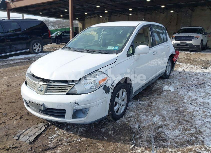 Photo 2 of 2008 Nissan Versa 1.8SL (VIN 3N1BC13E98L363640)