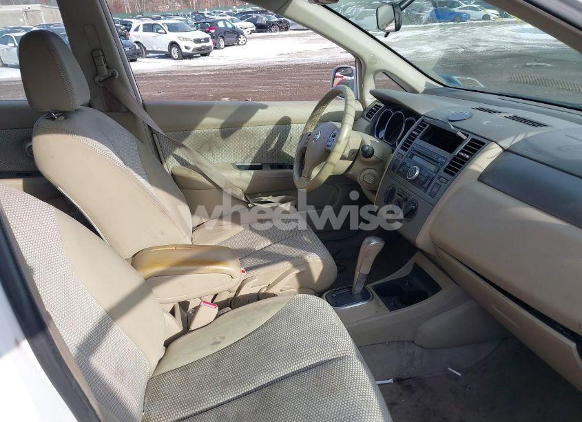 Photo 5 of 2008 Nissan Versa 1.8SL (VIN 3N1BC13E98L363640)