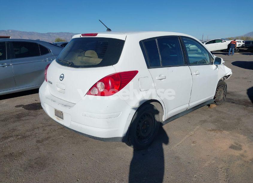 Photo 4 of 2008 Nissan Versa 1.8S (VIN 3N1BC13E98L387811)