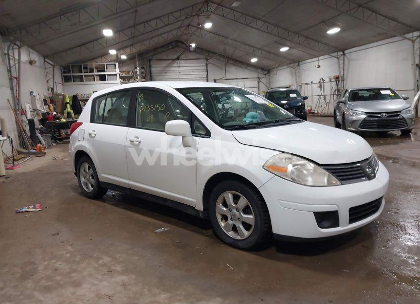 2008 Nissan Versa 1.8SL (VIN 3N1BC13E98L444699) main photo