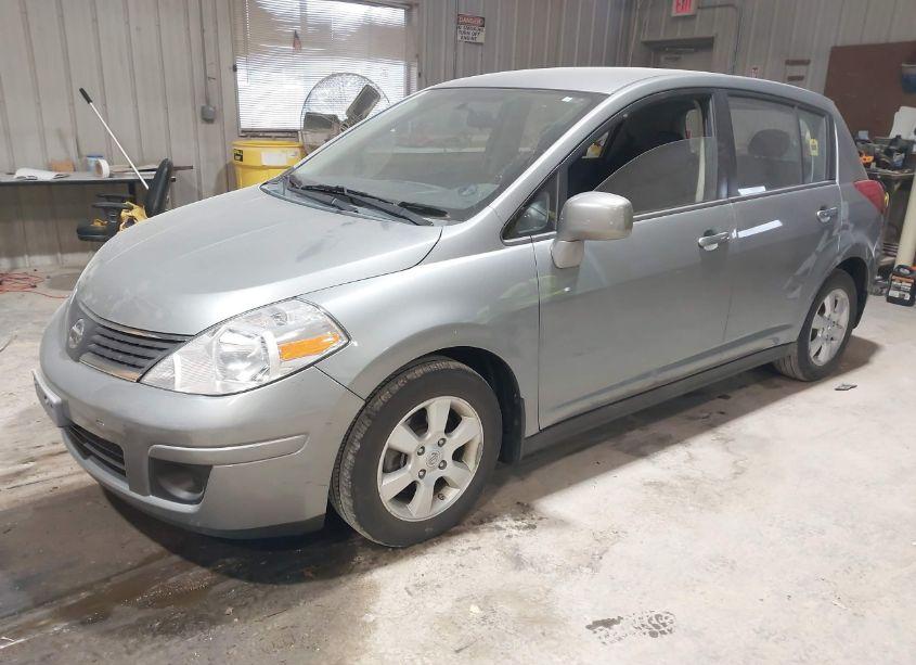 Photo 2 of 2008 Nissan Versa 1.8SL (VIN 3N1BC13E98L453385)