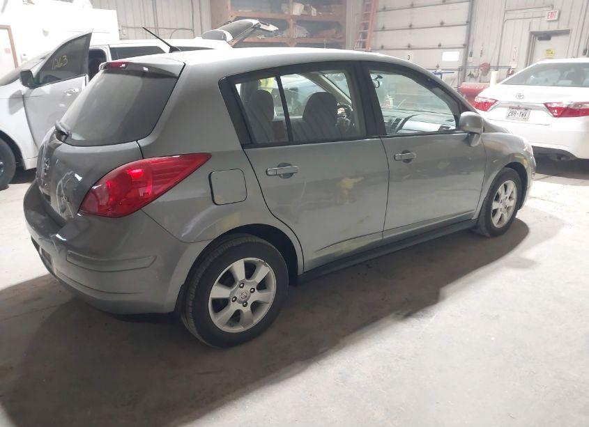 Photo 4 of 2008 Nissan Versa 1.8SL (VIN 3N1BC13E98L453385)