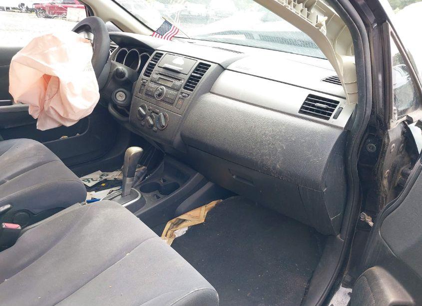 Photo 5 of 2009 Nissan Versa 1.8S (VIN 3N1BC13E99L357676)