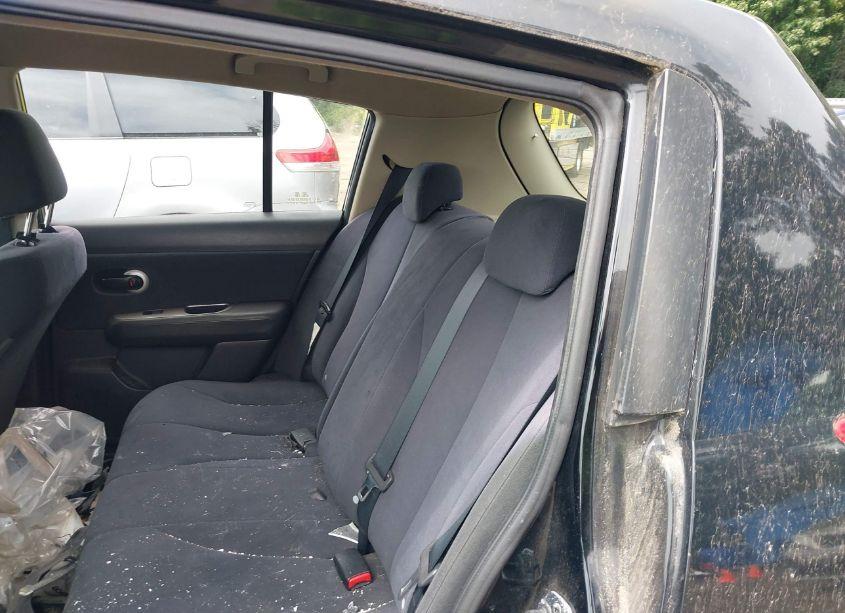 Photo 8 of 2009 Nissan Versa 1.8S (VIN 3N1BC13E99L357676)