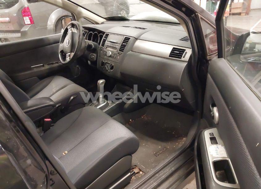 Photo 5 of 2009 Nissan Versa 1.8SL (VIN 3N1BC13E99L393142)