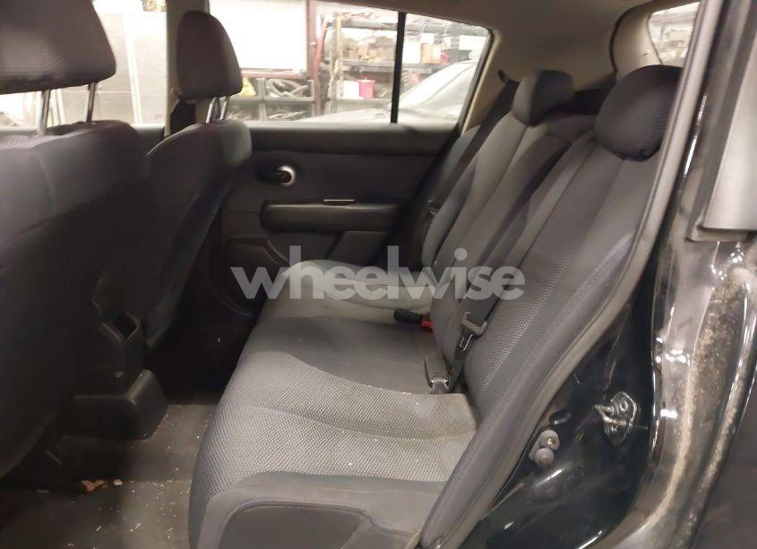 Photo 8 of 2009 Nissan Versa 1.8SL (VIN 3N1BC13E99L393142)