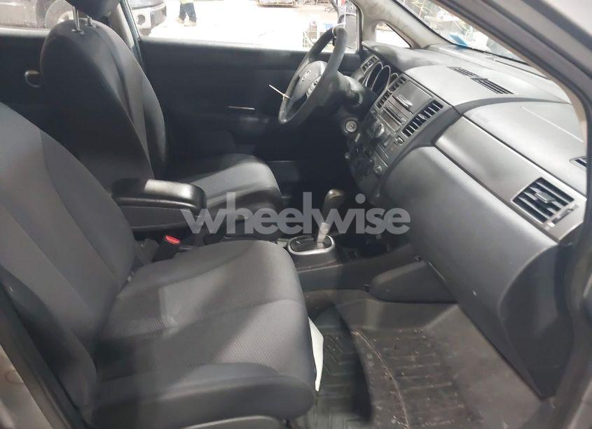 Photo 5 of 2009 Nissan Versa 1.8SL (VIN 3N1BC13E99L409551)