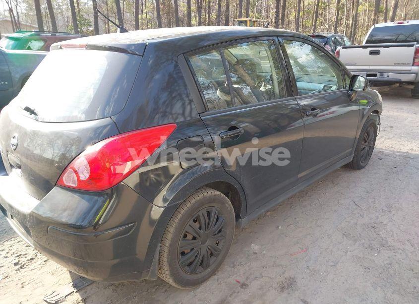 Photo 4 of 2009 Nissan Versa 1.8S (VIN 3N1BC13E99L439004)