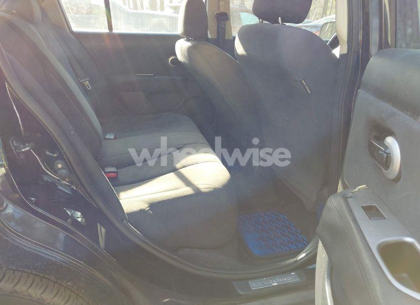 Photo 8 of 2009 Nissan Versa 1.8S (VIN 3N1BC13E99L439004)