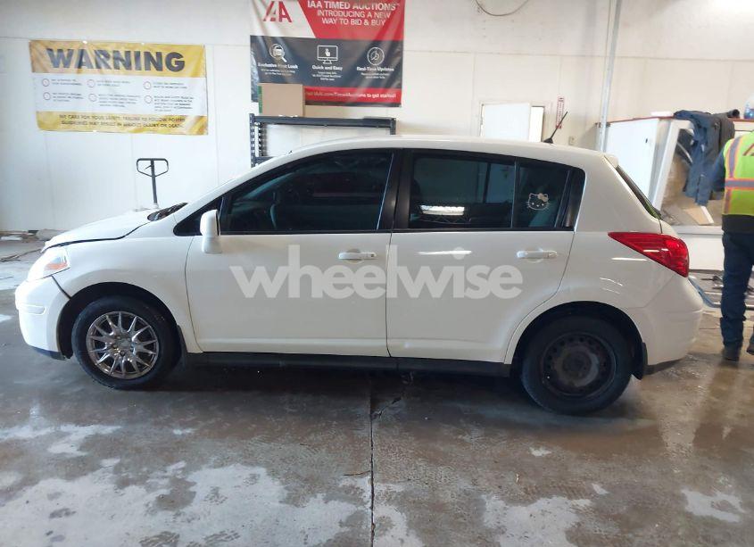 Photo 14 of 2009 Nissan Versa 1.8S (VIN 3N1BC13E99L443263)