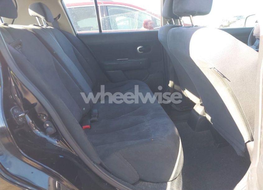 Photo 8 of 2009 Nissan Versa 1.8S (VIN 3N1BC13E99L450634)