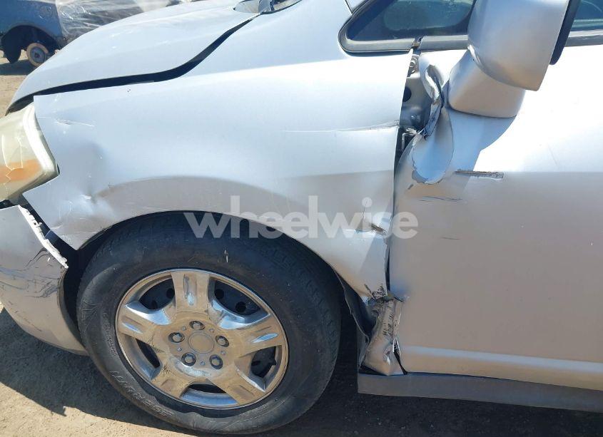 Photo 13 of 2007 Nissan Versa 1.8S (VIN 3N1BC13EX7L362219)