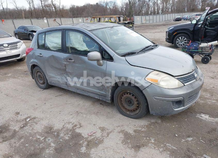 2007 Nissan Versa 1.8S (VIN 3N1BC13EX7L429210) main photo