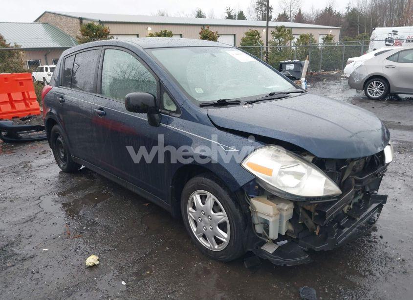 2008 Nissan Versa 1.8S (VIN 3N1BC13EX8L388854) main photo