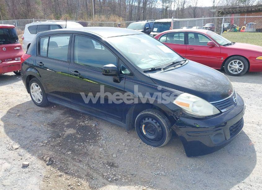 2008 Nissan Versa 1.8S (VIN 3N1BC13EX8L439401) main photo