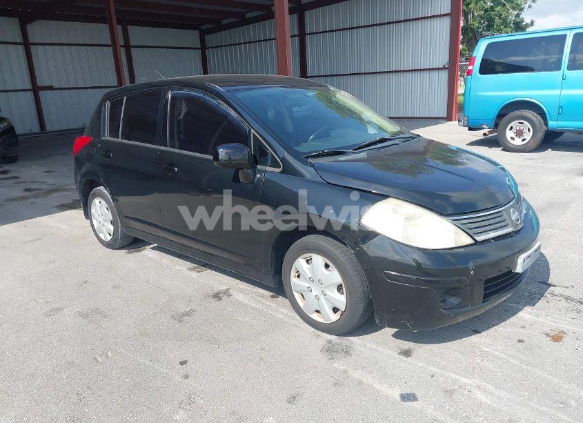2009 Nissan Versa 1.8S (VIN 3N1BC13EX9L369674) main photo