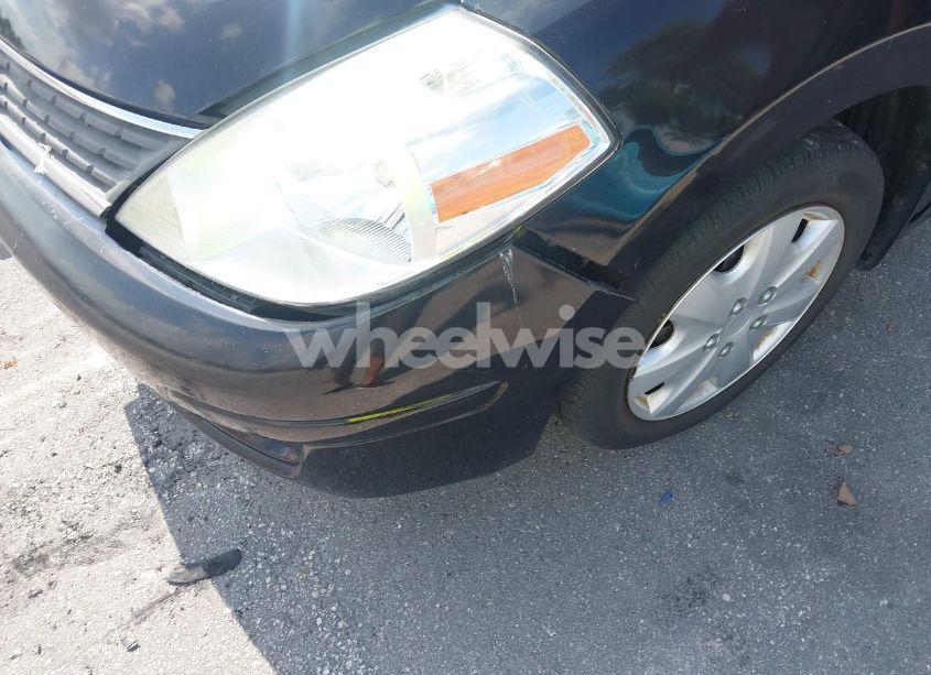 Photo 12 of 2009 Nissan Versa 1.8S (VIN 3N1BC13EX9L369674)