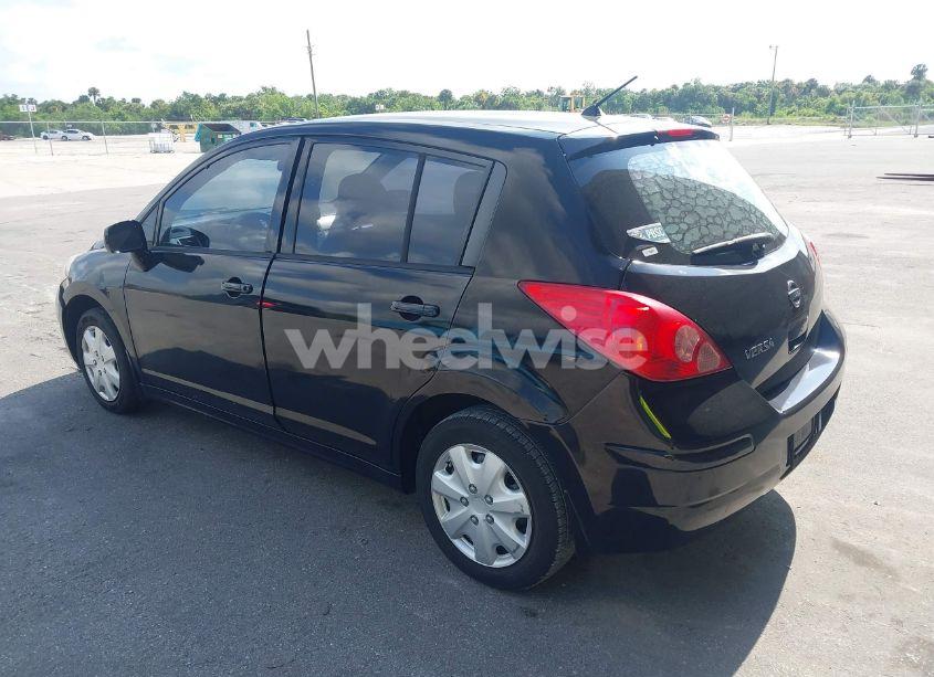 Photo 3 of 2009 Nissan Versa 1.8S (VIN 3N1BC13EX9L369674)