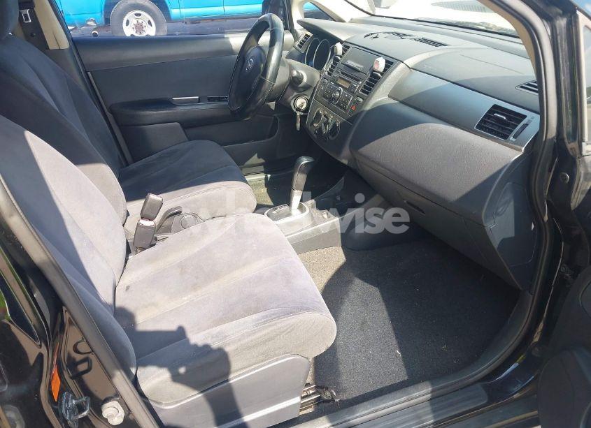 Photo 5 of 2009 Nissan Versa 1.8S (VIN 3N1BC13EX9L369674)