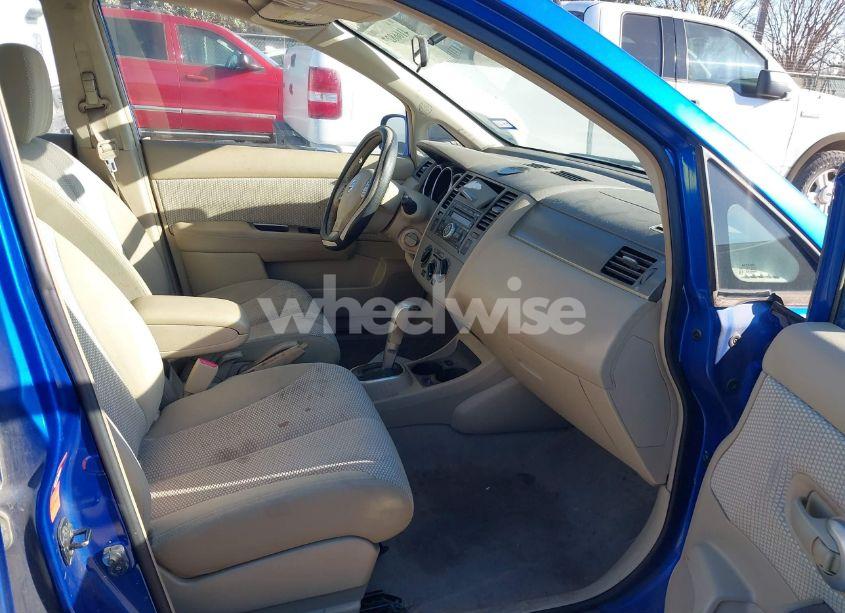 Photo 5 of 2009 Nissan Versa 1.8SL (VIN 3N1BC13EX9L404651)