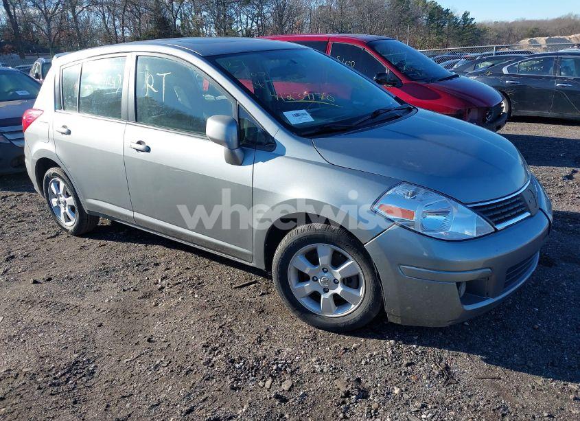 2009 Nissan Versa 1.8SL (VIN 3N1BC13EX9L405055) main photo