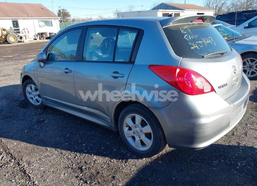 Photo 3 of 2009 Nissan Versa 1.8SL (VIN 3N1BC13EX9L405055)
