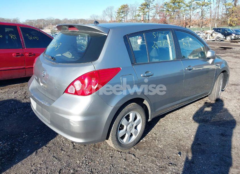 Photo 4 of 2009 Nissan Versa 1.8SL (VIN 3N1BC13EX9L405055)