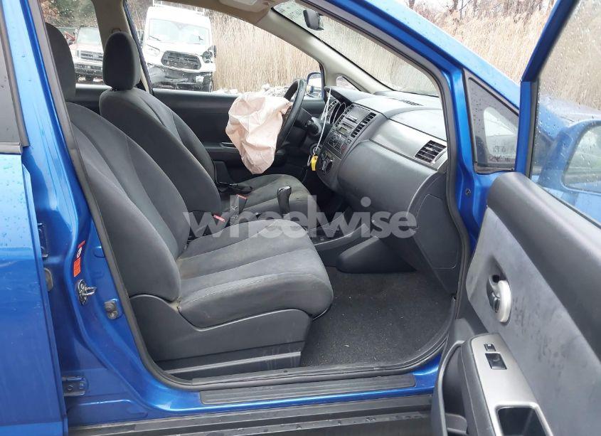 Photo 5 of 2009 Nissan Versa 1.8S (VIN 3N1BC13EX9L410644)