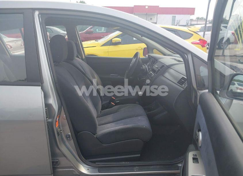 Photo 5 of 2009 Nissan Versa 1.8S (VIN 3N1BC13EX9L458211)