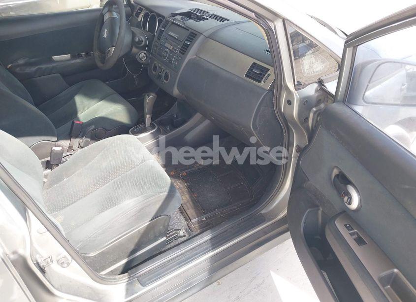 Photo 5 of 2010 Nissan Versa 1.8S (VIN 3N1BC1AP0AL365397)