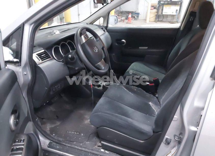 Photo 5 of 2010 Nissan Versa 1.8 S (VIN 3N1BC1AP0AL377386)