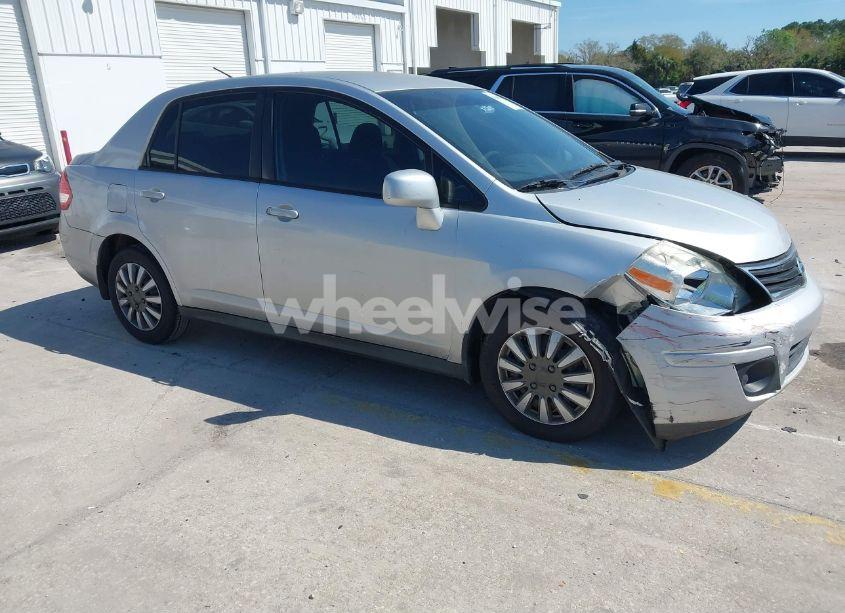 2011 Nissan Versa 1.8S (VIN 3N1BC1AP0BL409450) main photo