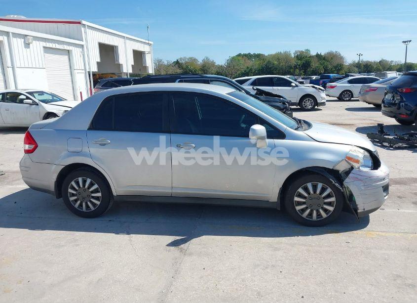 Photo 13 of 2011 Nissan Versa 1.8S (VIN 3N1BC1AP0BL409450)