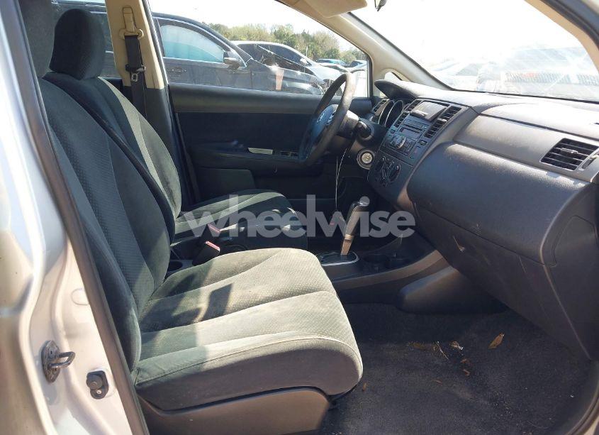 Photo 5 of 2011 Nissan Versa 1.8S (VIN 3N1BC1AP0BL409450)