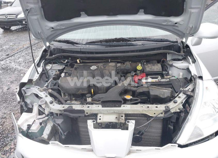 Photo 10 of 2011 Nissan Versa 1.8S (VIN 3N1BC1AP0BL424675)