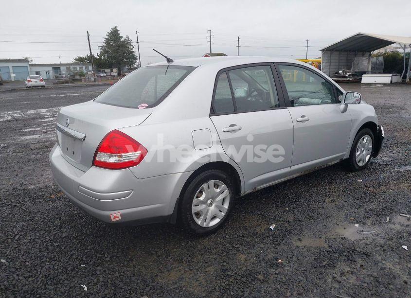 Photo 4 of 2011 Nissan Versa 1.8S (VIN 3N1BC1AP0BL424675)