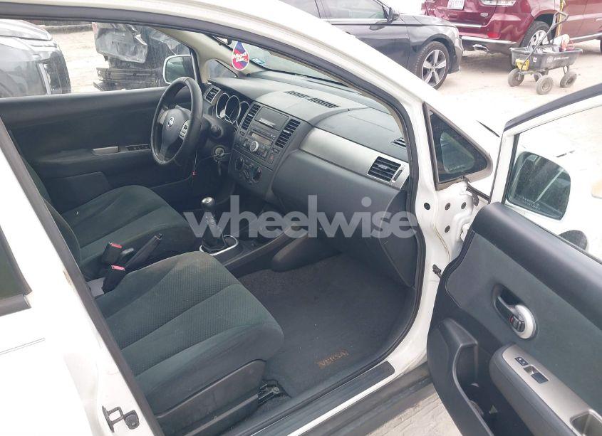 Photo 5 of 2011 Nissan Versa 1.8S (VIN 3N1BC1AP0BL447017)