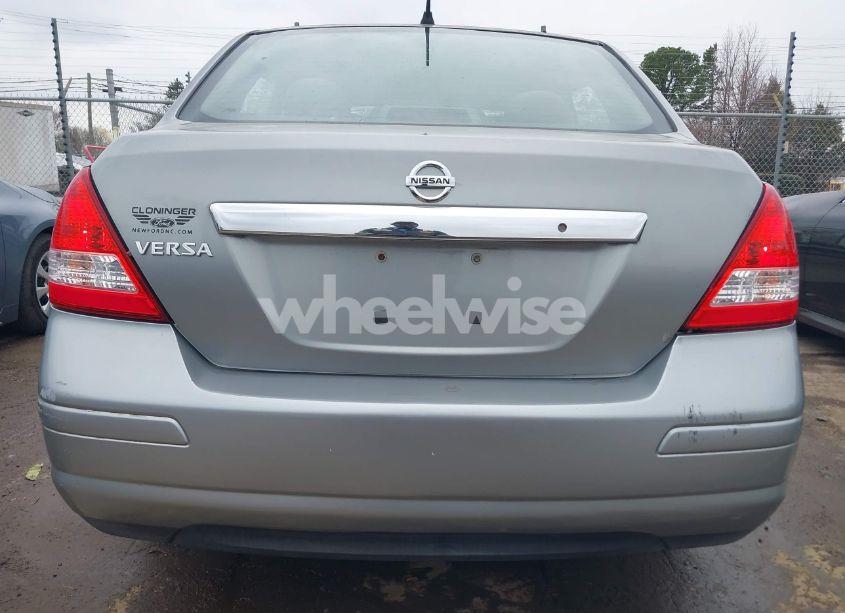 Photo 16 of 2011 Nissan Versa 1.8S (VIN 3N1BC1AP0BL450306)