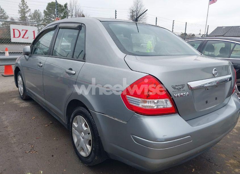 Photo 3 of 2011 Nissan Versa 1.8S (VIN 3N1BC1AP0BL450306)