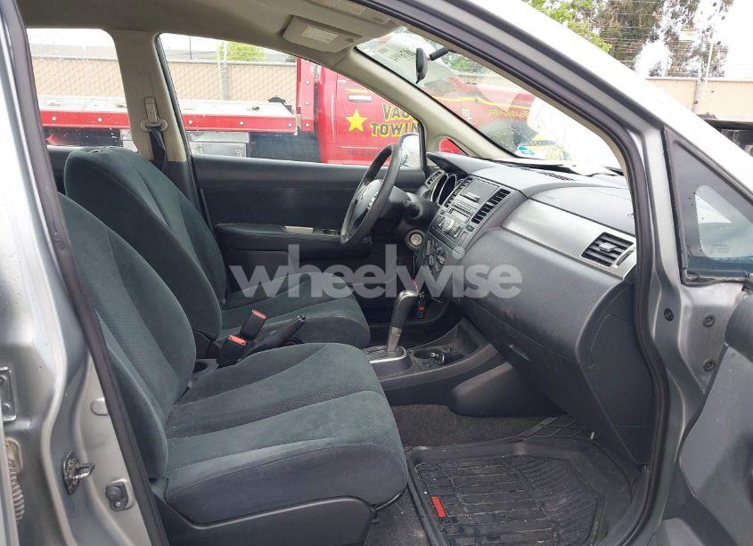 Photo 5 of 2011 Nissan Versa 1.8S (VIN 3N1BC1AP0BL461824)