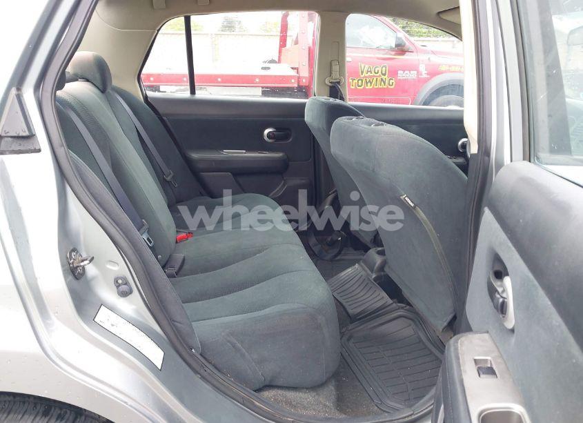 Photo 8 of 2011 Nissan Versa 1.8S (VIN 3N1BC1AP0BL461824)