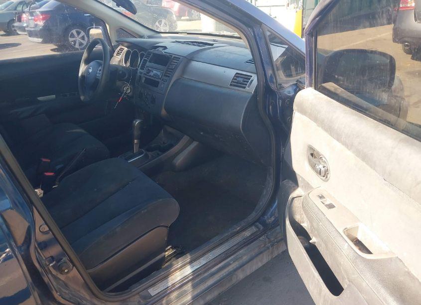 Photo 5 of 2011 Nissan Versa (VIN 3N1BC1AP0BL483029)