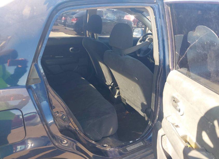 Photo 8 of 2011 Nissan Versa (VIN 3N1BC1AP0BL483029)