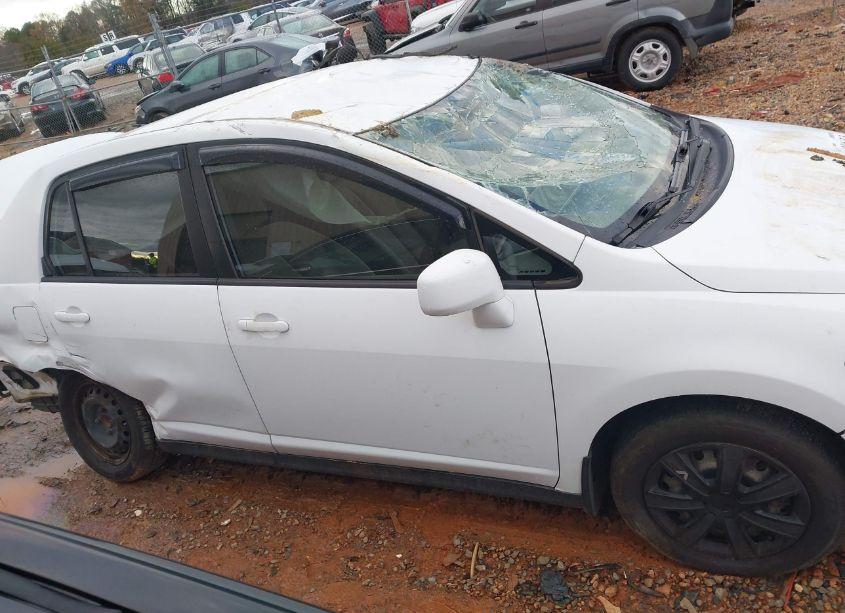 Photo 13 of 2010 Nissan Versa 1.8S (VIN 3N1BC1AP1AL363643)